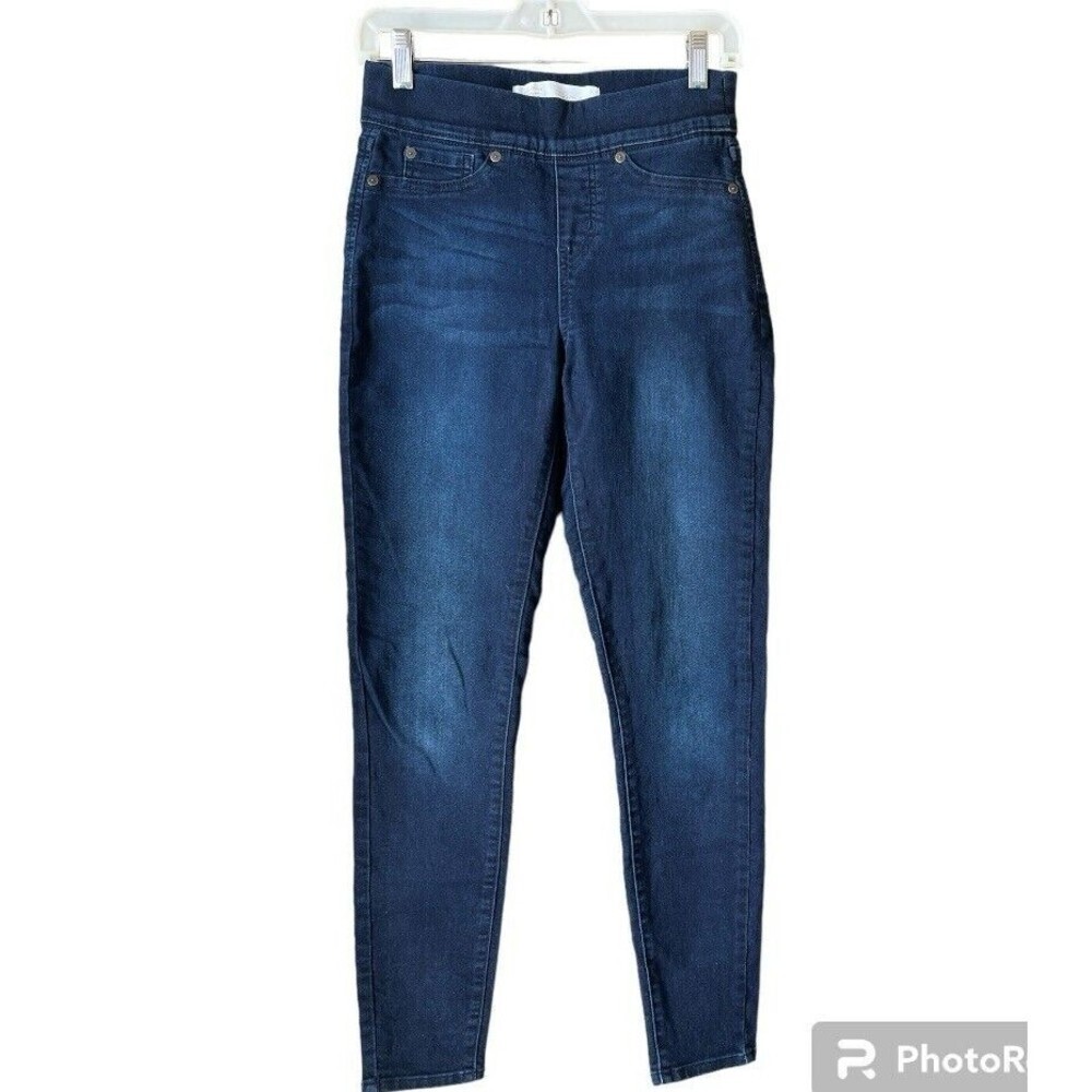 Signature by Levi Strauss & Co. Women's 28 Shaping Pull-On Skinny Jeans